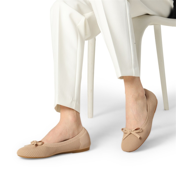 Comfortable Round Toe Knit Ballet Flats - NUDE - 1